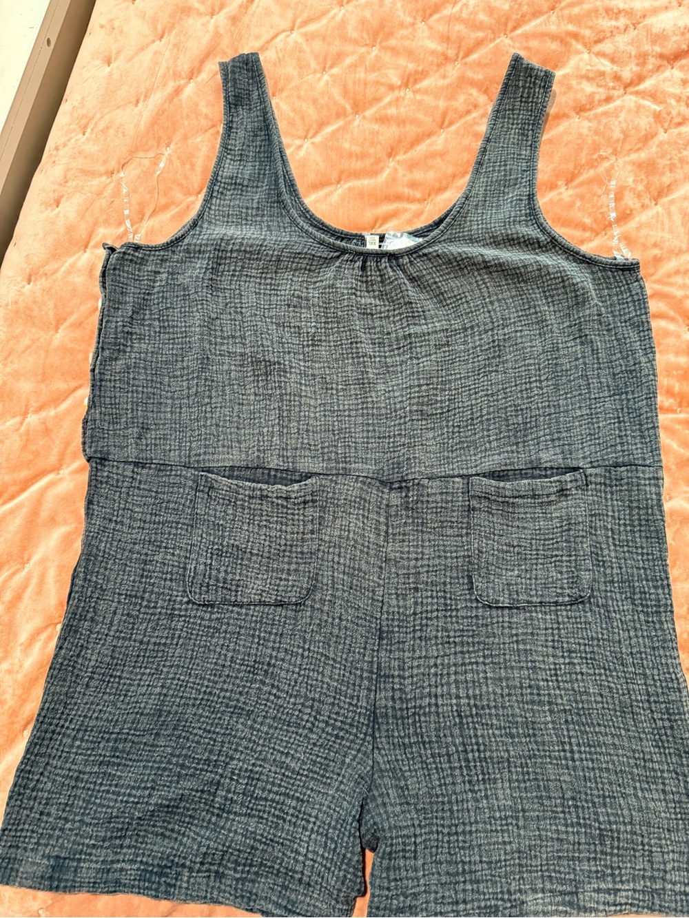 NWT Earthbound women’s Black/Charcoal Textured Romper, 100% cotton gauze - Picture 4 of 11